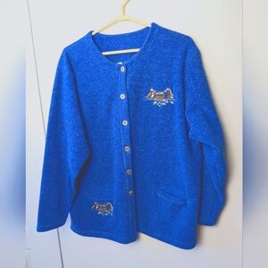 Vintage Women Sweater Size Large Blue Grand Mother Style Squirrel embroidery